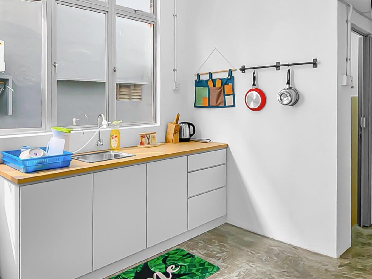 Homestay Homestay: 3-bedroom Business With Fast Food Proximity *